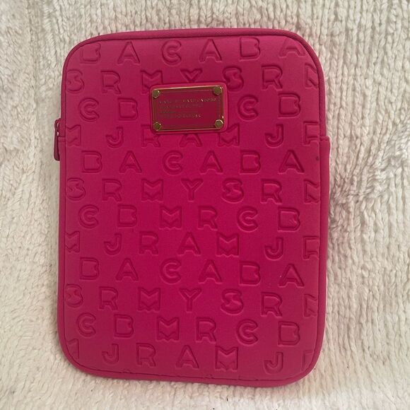 Marcby Marc Jacobs Embossed Hot Pink Tablet Sleeve padded IPad tablet case